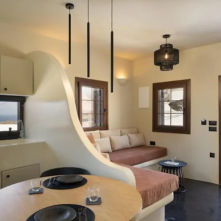 Legacy Private ,oia Apartmán *