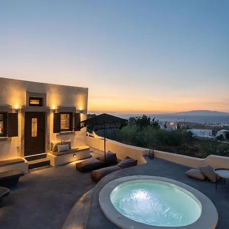 Legacy Private ,oia Apartment